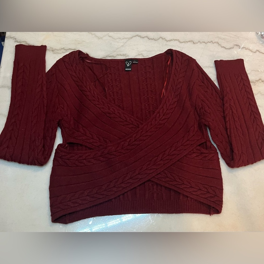 NWOT Windsor V-Neck Cable Knit Sweater -‎ Rich Burgundy